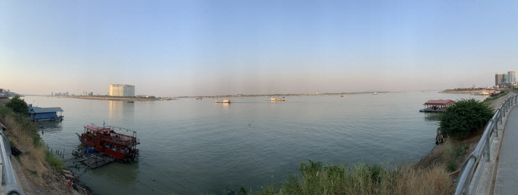 IMG_4563_Phnom_Penh_Mekong_k IMG_4563_Phnom_Penh_Mekong_k